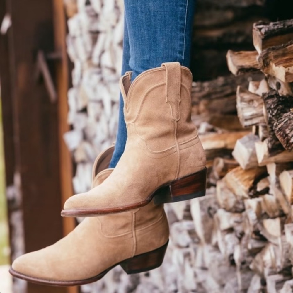 Tecovas Lucy Tan Suede Bootie 7.5B